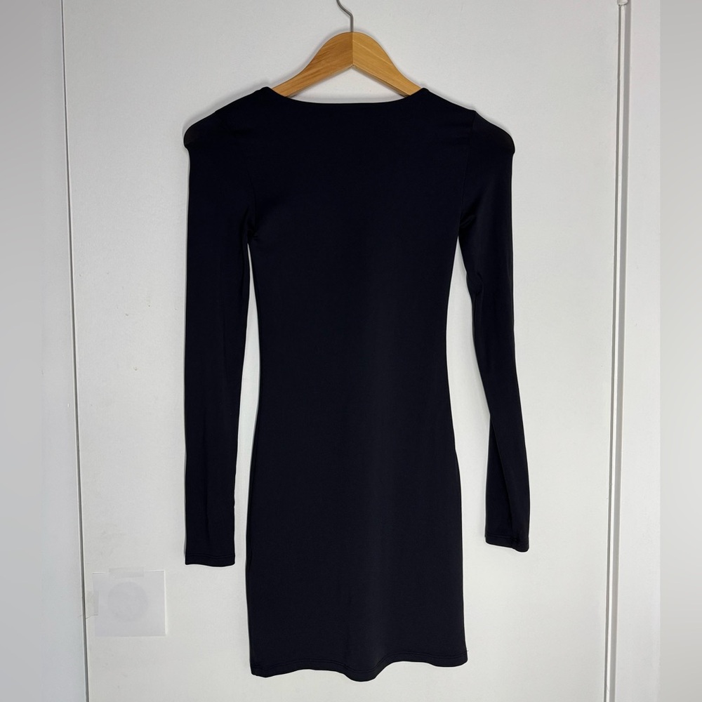 Aritzia Babaton Original Long Sleeve, Contour Crew, Black Mini Dress, XS - Picture 4 of 8